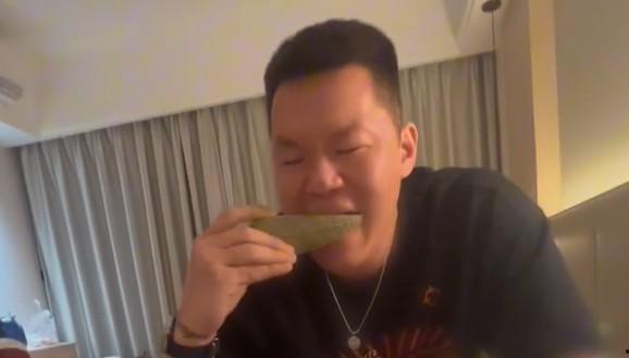 吃瓜视频,网络舆论场中的娱乐与真相