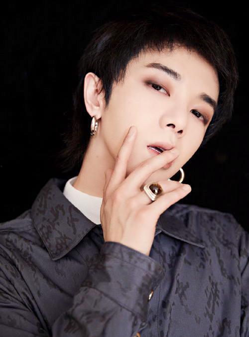 明星吃瓜爆料华晨宇,明星吃瓜背后的真实故事