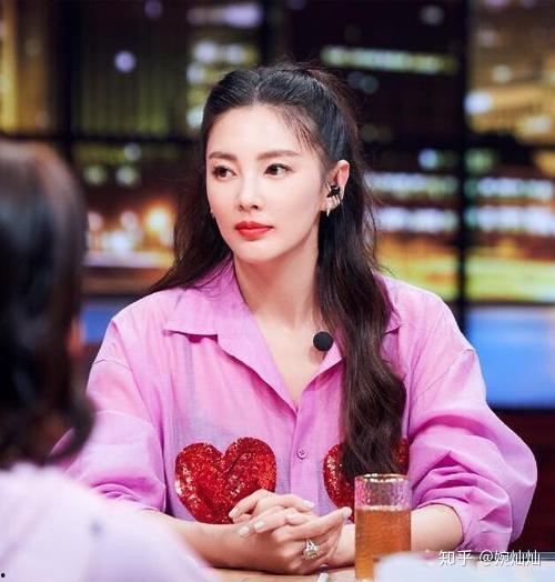 洪欣吃瓜爆料是真的吗,真相还是谣言？