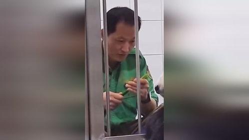 撸管小视频,网络传播的隐秘现象解析