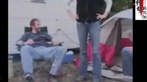 女生尿裤子视频