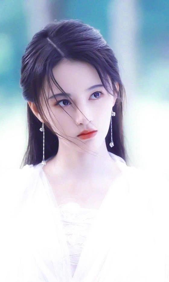 陈哲远爆料吃瓜鞠婧祎,娱乐圈新瓜来袭！”